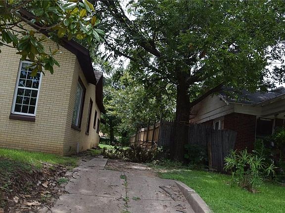 2nd image of 1615 Lee Ave