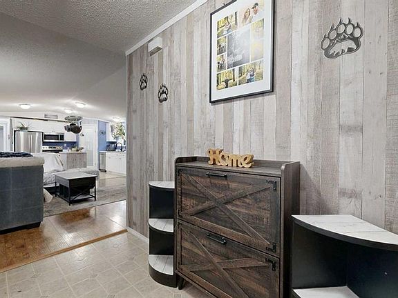 3rd image of 8708 E 89th St