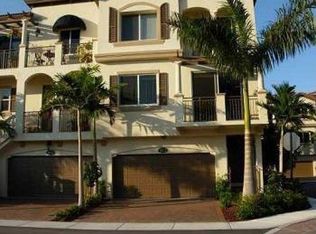 345 Waterside Dr, Hypoluxo, FL 33462