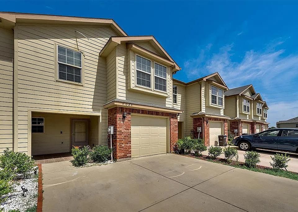 1st image of 4028 Vista Mar Dr