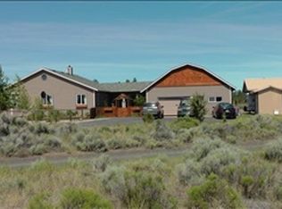 67345 Rabbitbrush Dr, Bend, OR 97703
