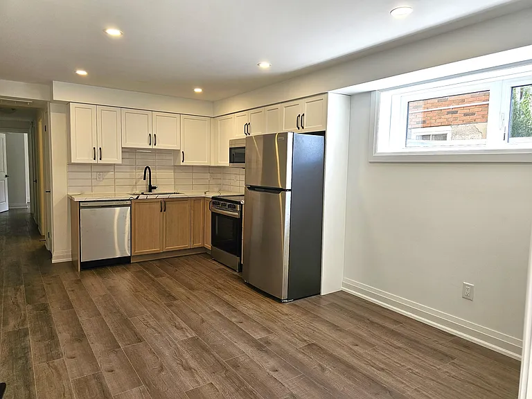 234 Vansickle Rd — Photo 3