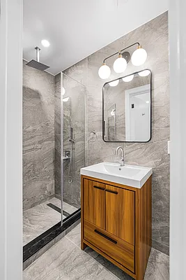 Bathroom, photo 6