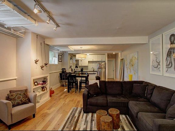 4th image of 99 S Downing St APT 1A