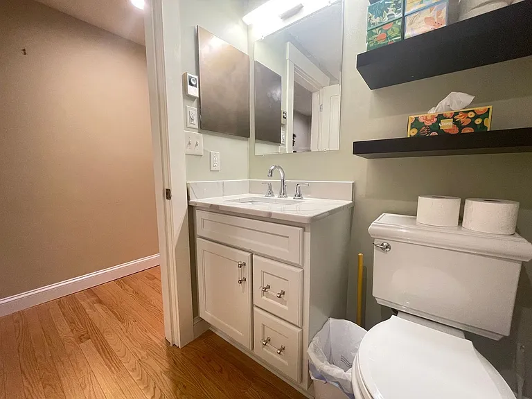 131 W Merrimack St #3 — Photo 10