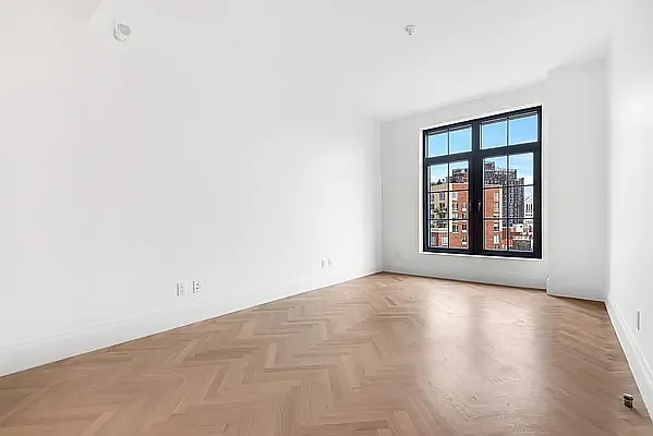 Rented by R New York | media 27