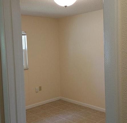 4th image of 1407 E 1st Ave