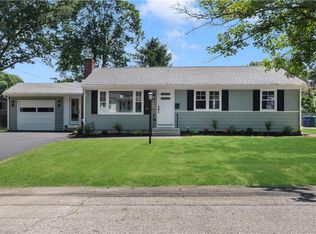 228 Alvin St, Warwick, RI 02886