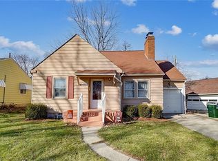 2907 White Oak Dr, Dayton, OH 45420