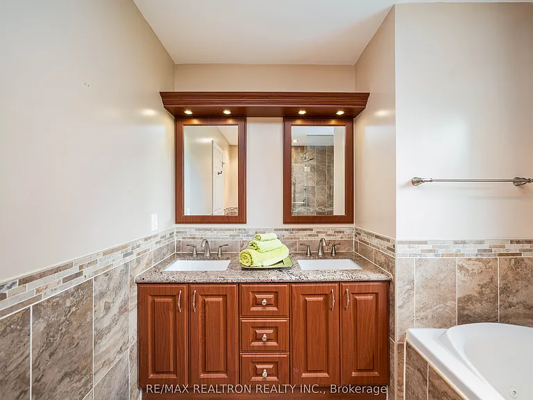 194 Glenada Ct — Photo 40