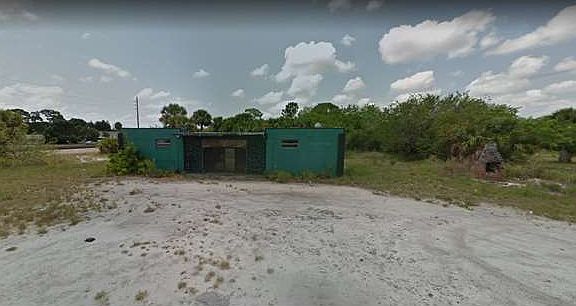 3rd image of 2205 43rd St