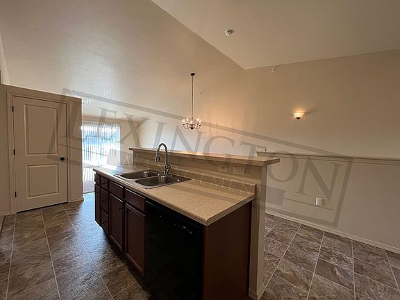 4th image of 4800 Stella Ct