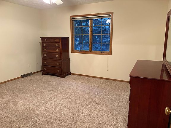 5th image of 2891 Parkside Dr