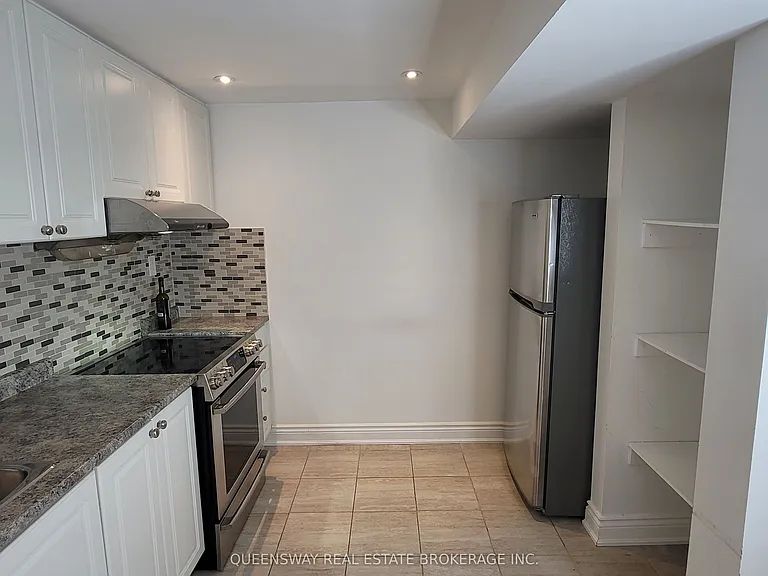 6 Crevice Gate — Photo 3