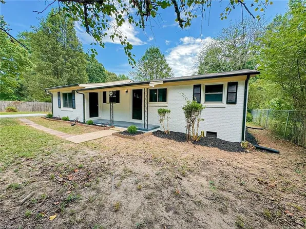 245 Knox Rd, Mc Leansville, NC 27301