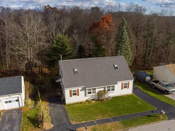 34-34 Parsons Hill Dr #A, Worcester, MA 01603