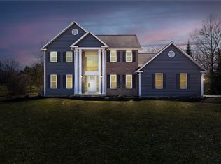 35 Sunset Hl, Rochester, NY 14624