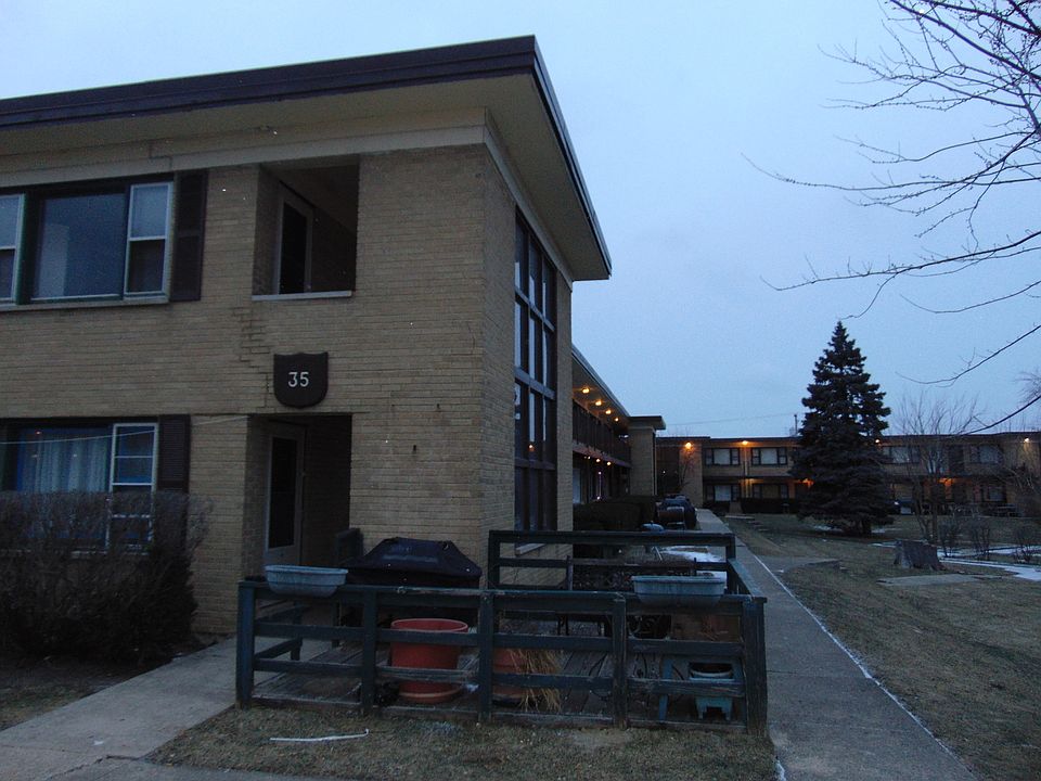 1st image of 35 King Arthur Ct APT 11