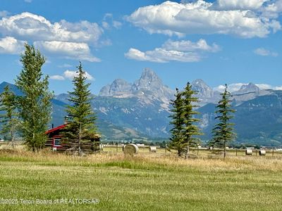 2433 N 4000 W, Tetonia, ID, 83452