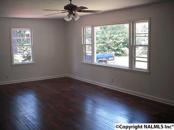 3rd image of 4407 McAllister Dr SW