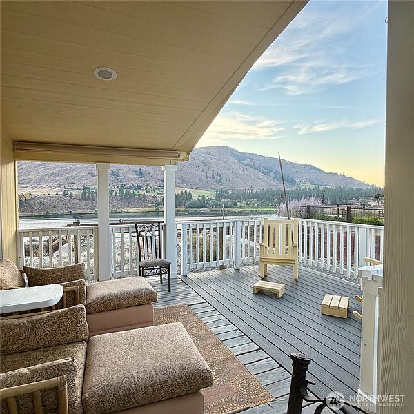 4th image of 7 Quaking Aspen Drive