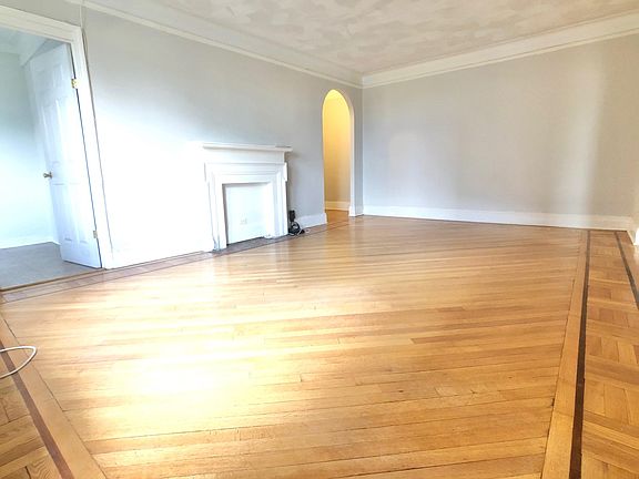 5th image of 1 Broad Pkwy Floor 4