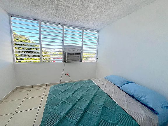 3rd image of 170 Calle Guayama #A704