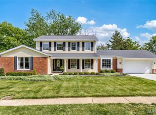 1870 Buckington Dr, Chesterfield, MO 63017