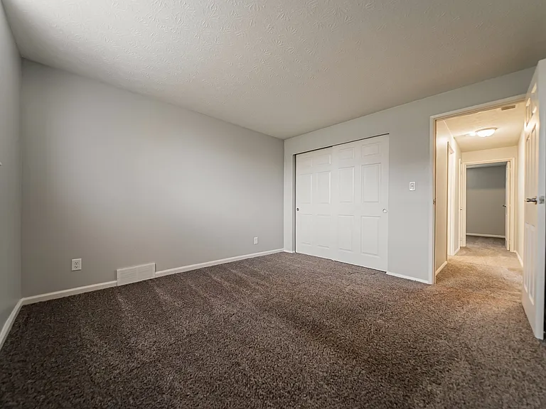 River Run Apartments — Photo 29