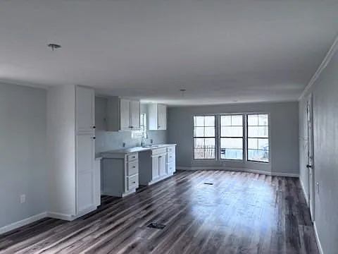 215 Highway 290 #24 — Photo 10