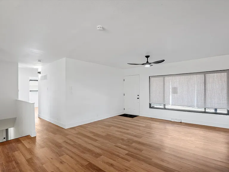 Edgefield Dr — Photo 8