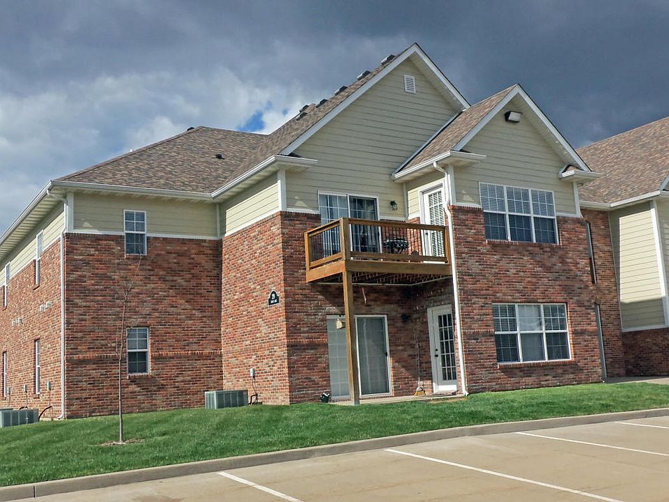 1st image of 29 N Grace Ln 201