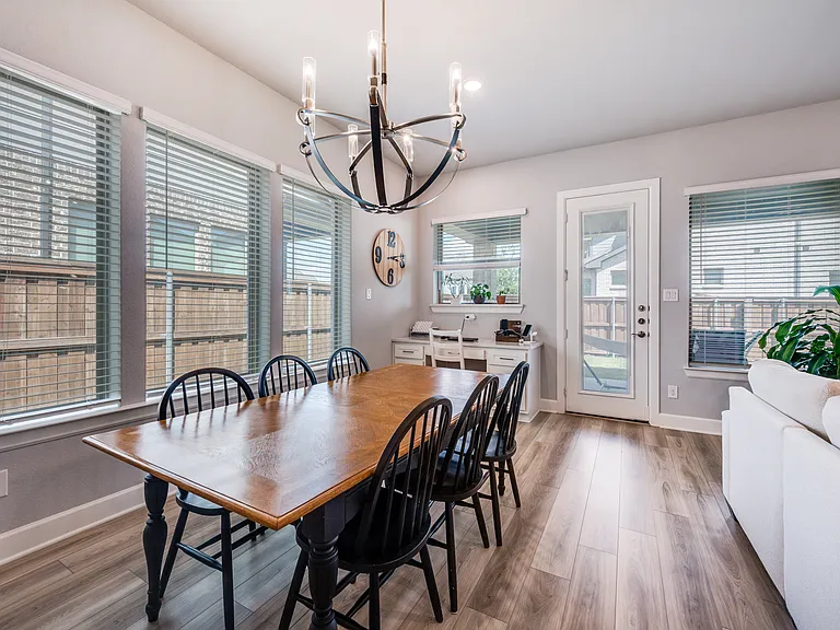 2703 Trinity Ridge St — Photo 11