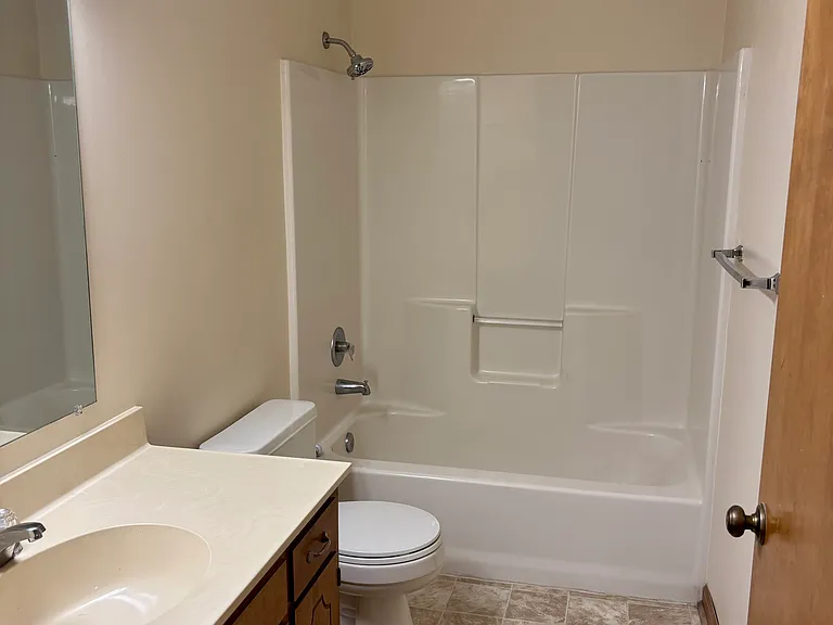 153 Hillcrest Dr — Photo 8