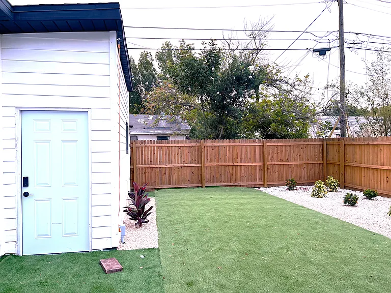 1821 30th Ave N #1 — Photo 12