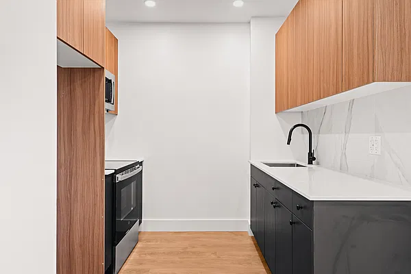 Kitchen, photo 1