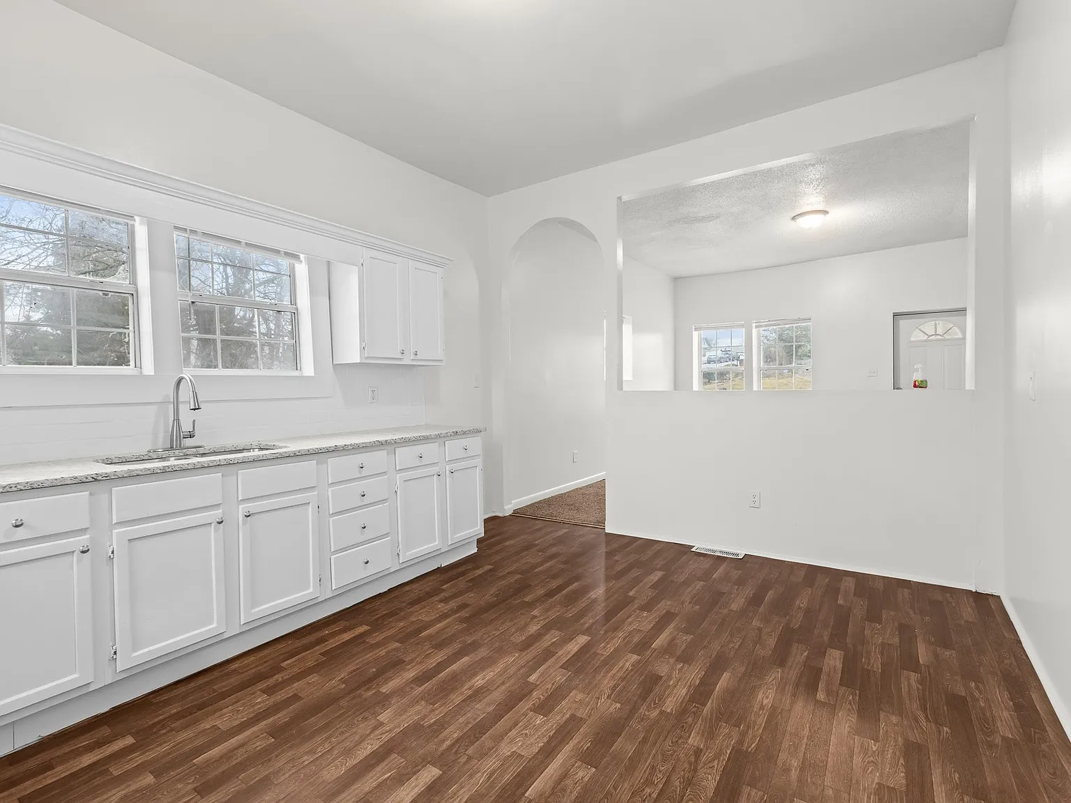 5722 Terrace Ave - 1 — Photo 4