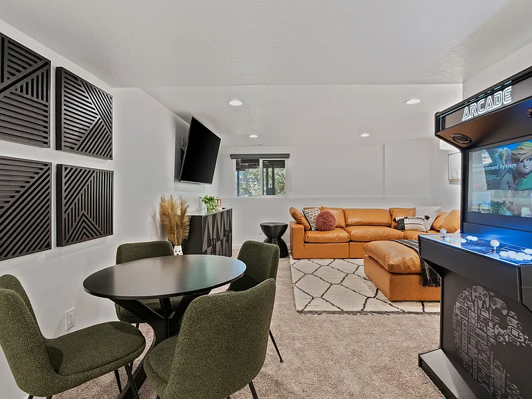 8218 S Wasatch Grove Ln — Photo 31