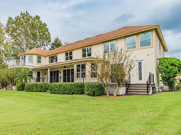 4th image of 3124 Holliday Ave