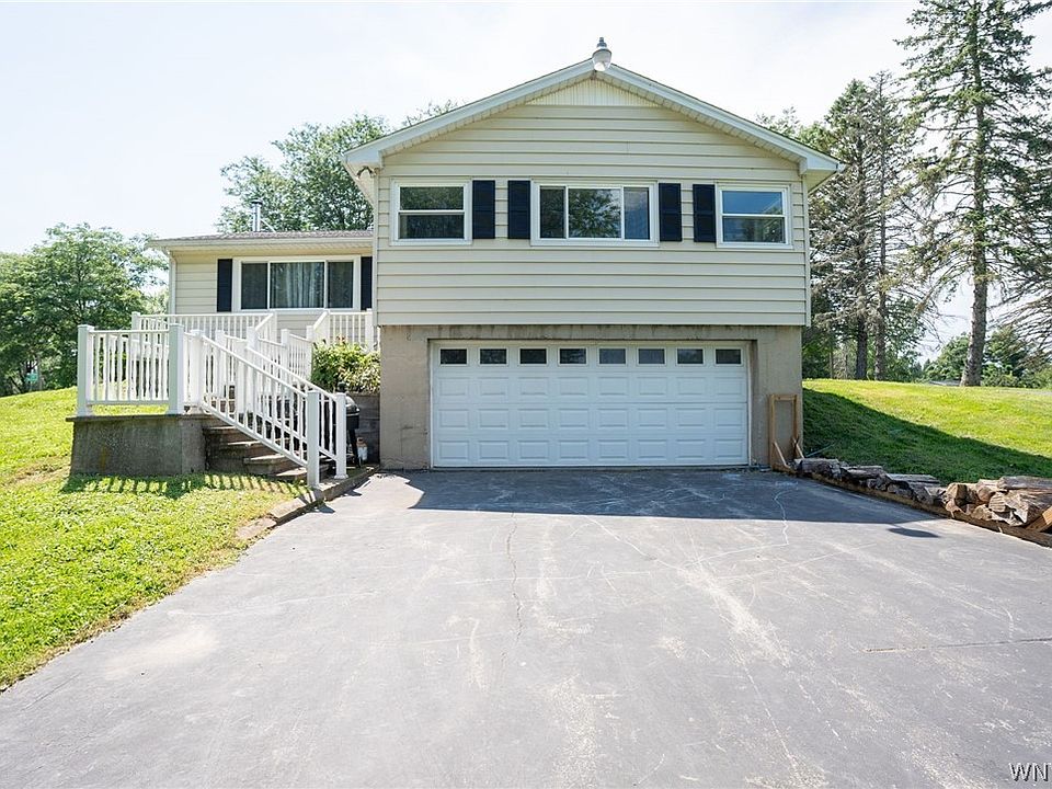 1st image of 1359 Roberts Rd