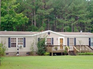 262 Cedarwood Dr, Swansboro, NC 28584