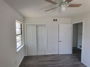 133 W Baron Pl, Grand Prairie, TX 75051
