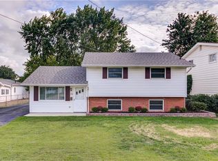 1954 Homewood Dr, Lorain, OH