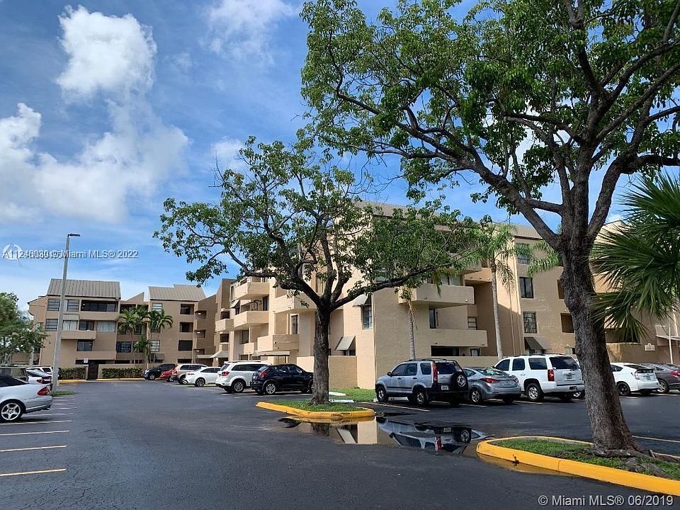 1st image of 10400 SW 108th Ave APT A305