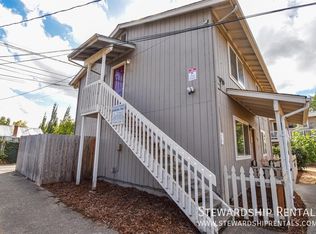 1154 Grant Aly, Eugene, OR 97402