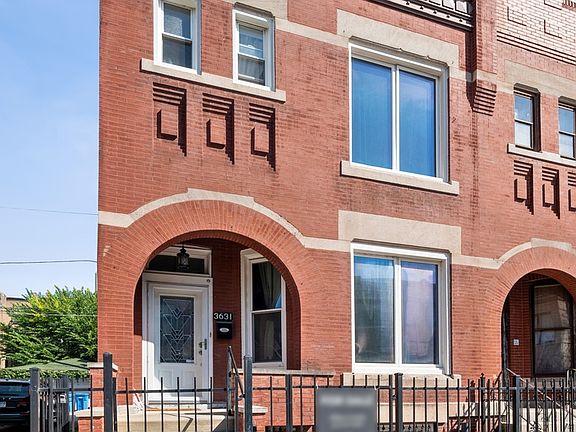 2nd image of 3629-3631 S Calumet Ave