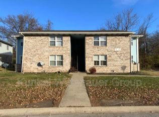 54 Hillside Ln, Belleville, IL 62223