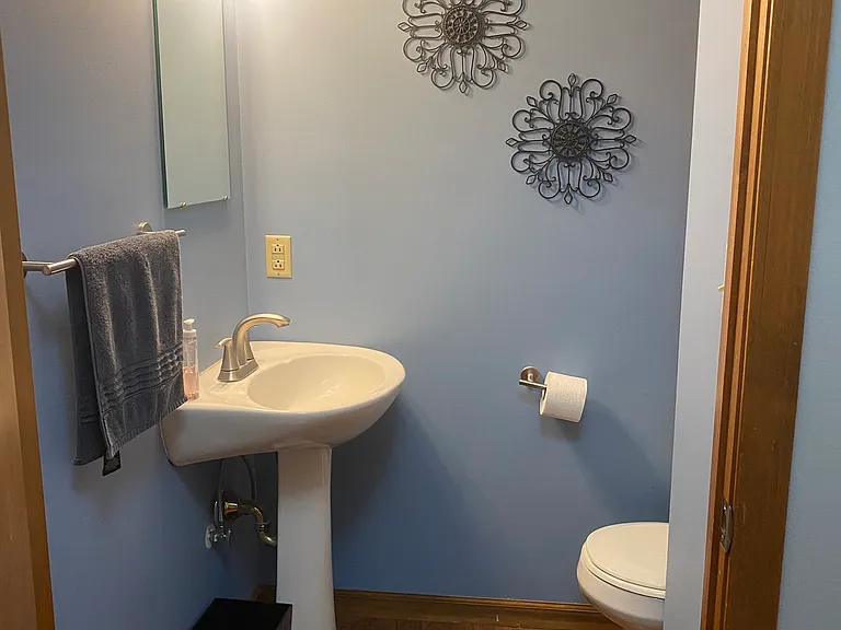 689 Apple Blossom Ln — Photo 23