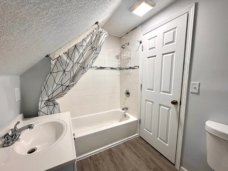 Full bathroom.