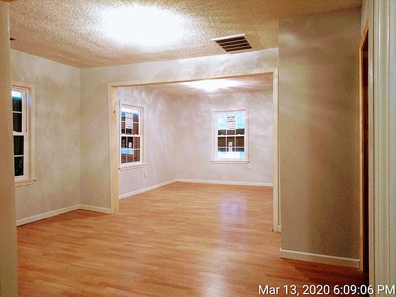 4th image of 326 W South Ave